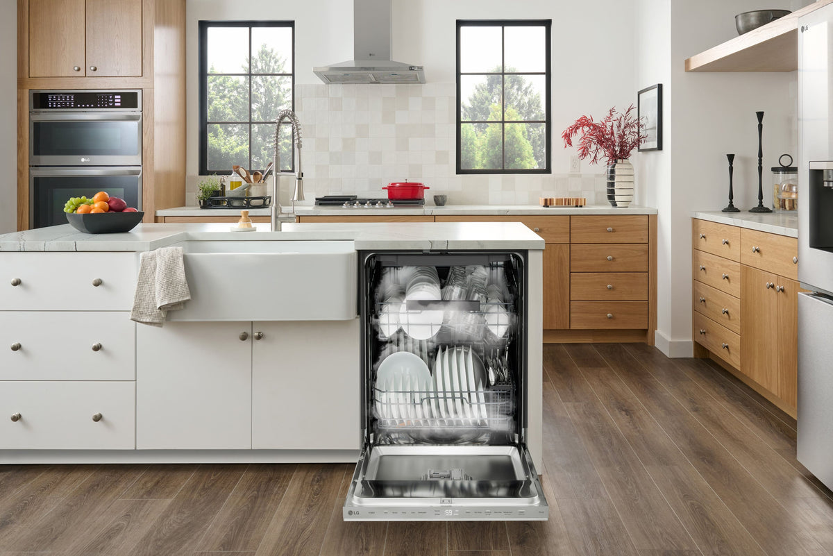 LG - FlushFit 24" Top Control Smart Built-In Stainless Steel Tub Dishwasher with 3rd Rack, AutoVent Dry and 46dBA - Stainless Steel
