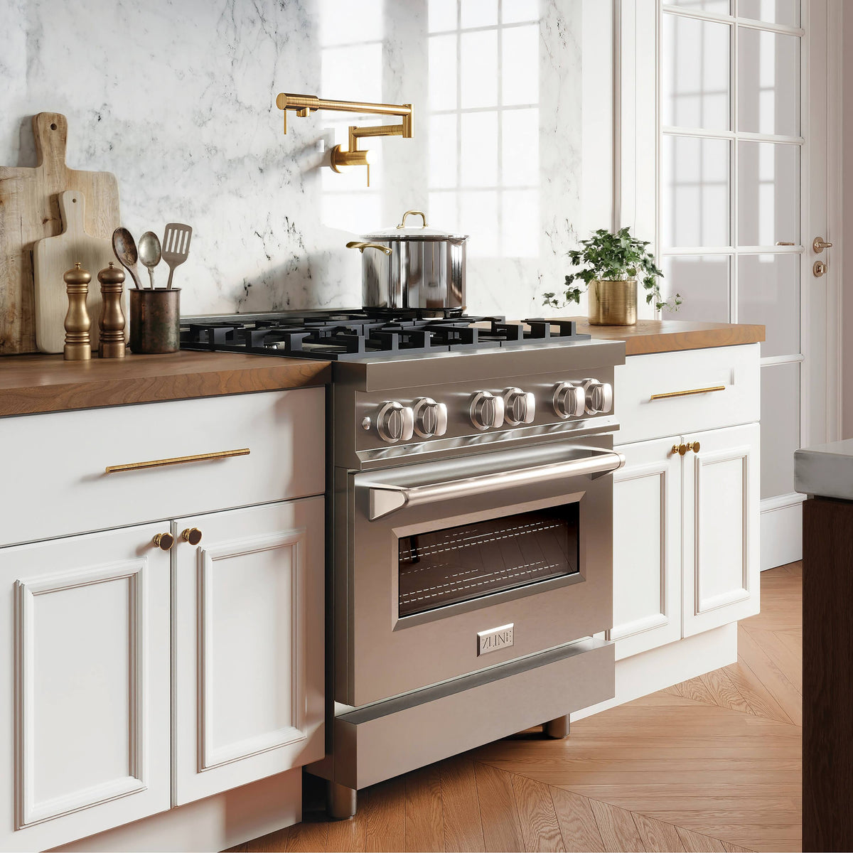 ZLINE - 30 in. Wide 4 Burner 4.0 cu. ft. Legacy Freestanding Dual Fuel Range with  Electric Convection Oven in Stainless Steel - Stainless Steel