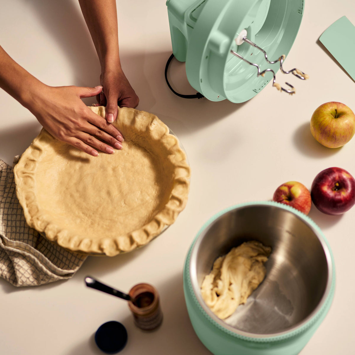 Bella - 3.5-qt. Hand & Stand Mixer - Seaglass
