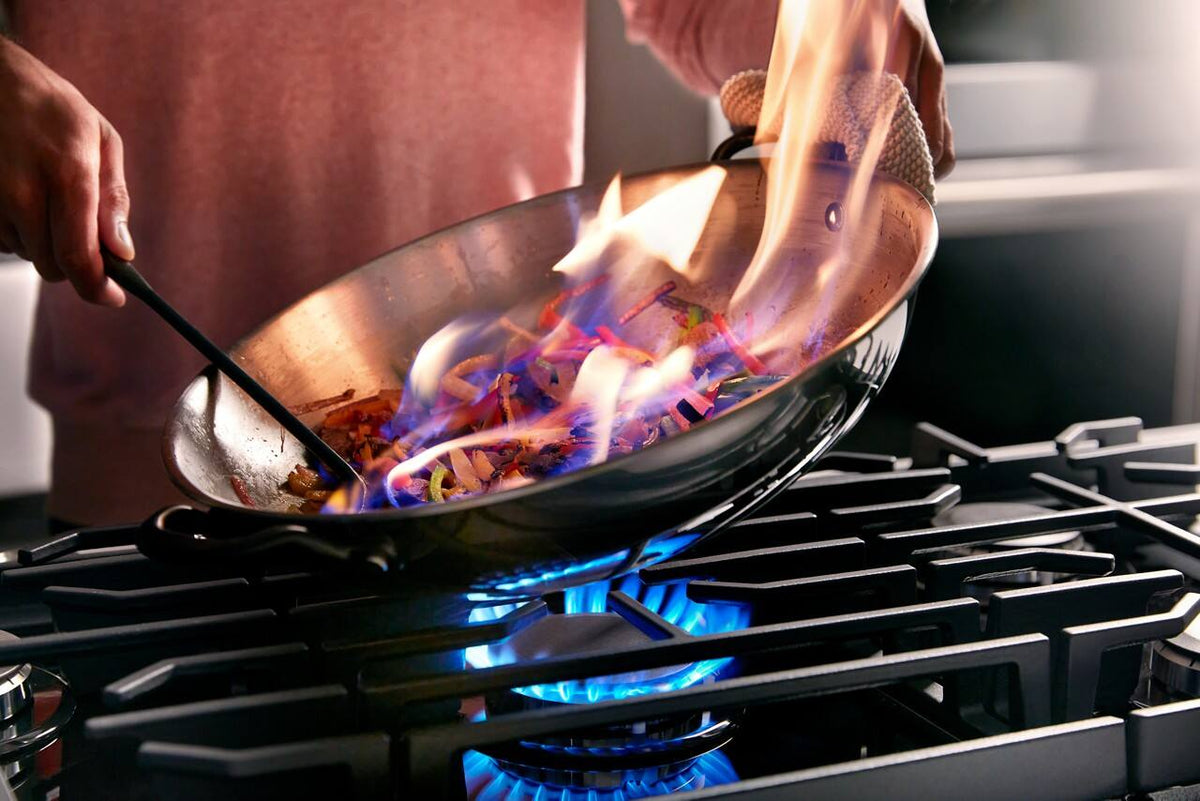 KitchenAid - 36 in. Wide 5 burners Built-In Gas Cooktop with Dishwasher-Safe Grates and Knobs - Black