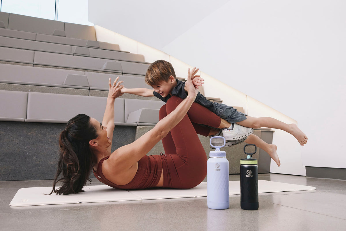 Takeya - Sport 18-oz. Kids Leakproof Water Bottle with Straw Lid - Night Glow