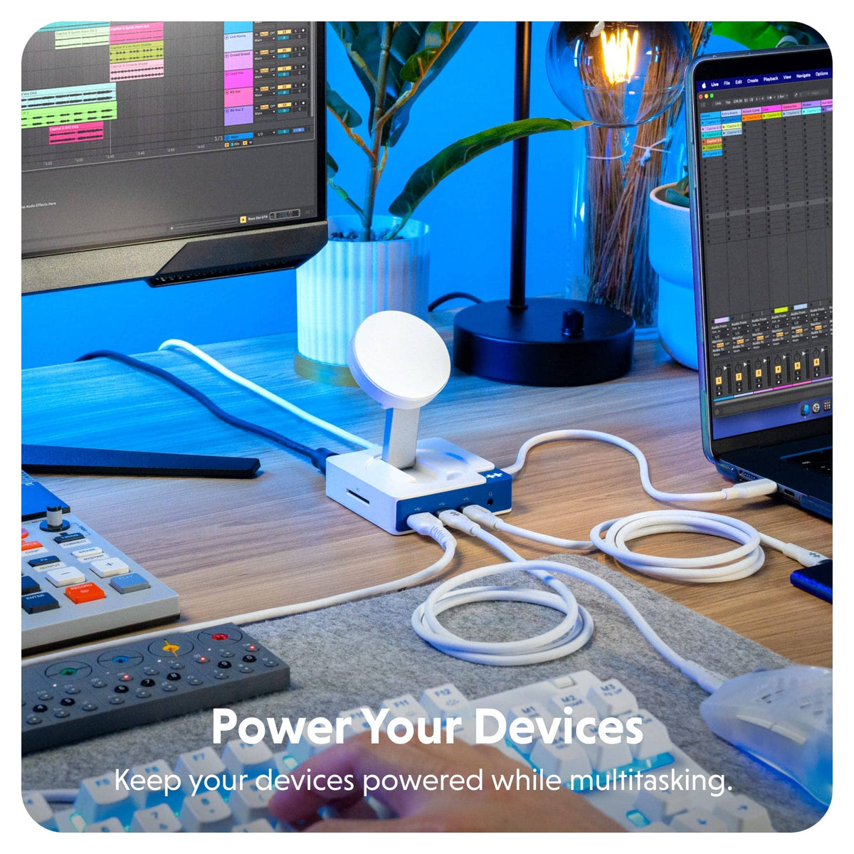 Hyper - HyperDrive Flex MagCharge 5 Port USB-C Hub with Phone Charger - Blue