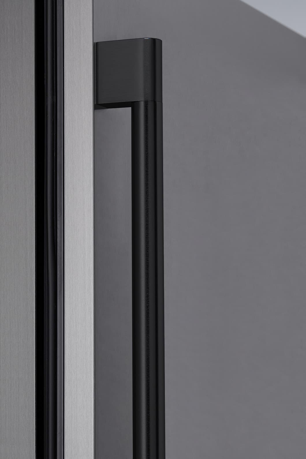 Presrv Pro Handles Accessory for Zephyr Presrv Coolers, Kegerators, and Refrigerators - Black