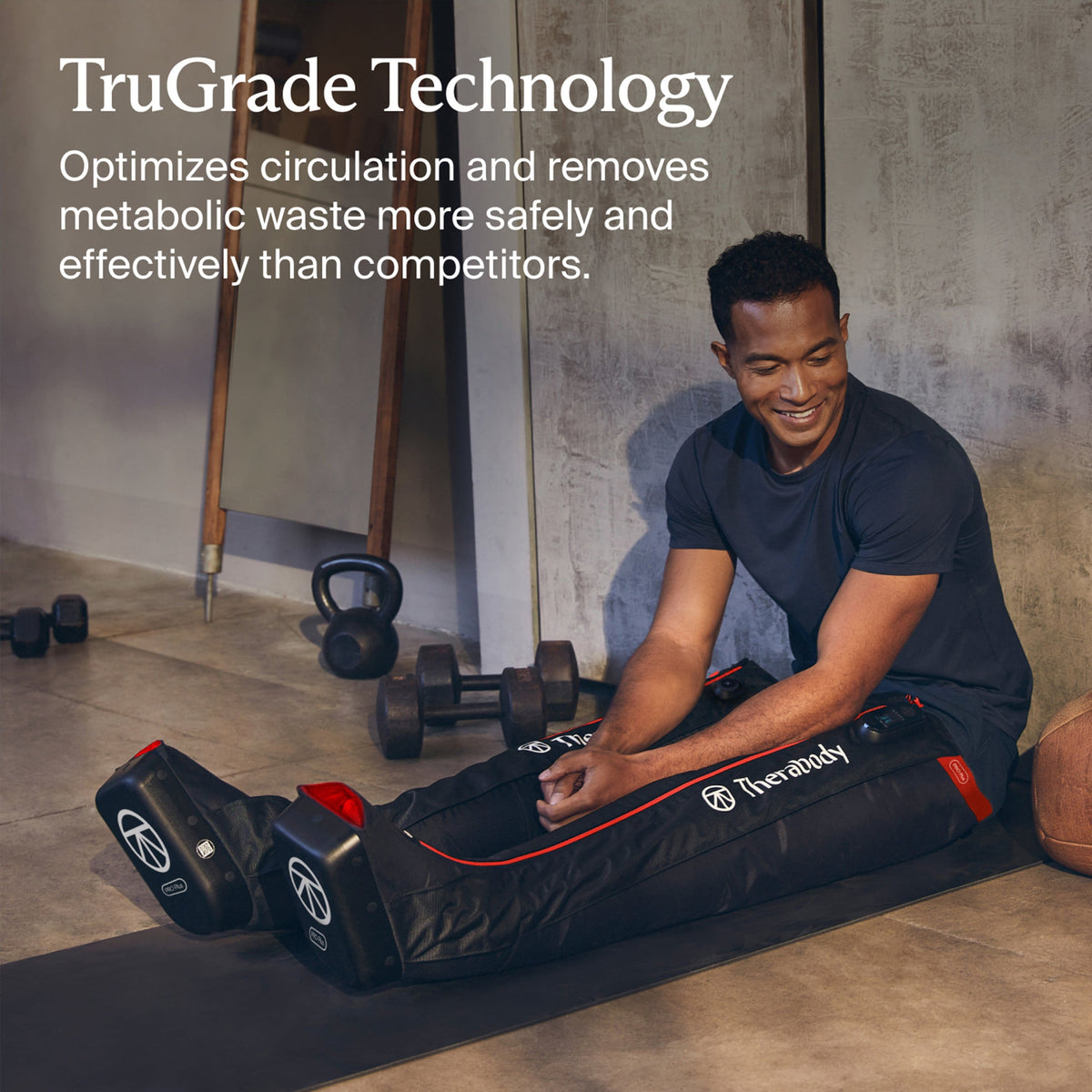 Therabody - JetBoots PRO Plus - Wireless Compression Boots With Vibration & Infrared LED Light - Regular - Black