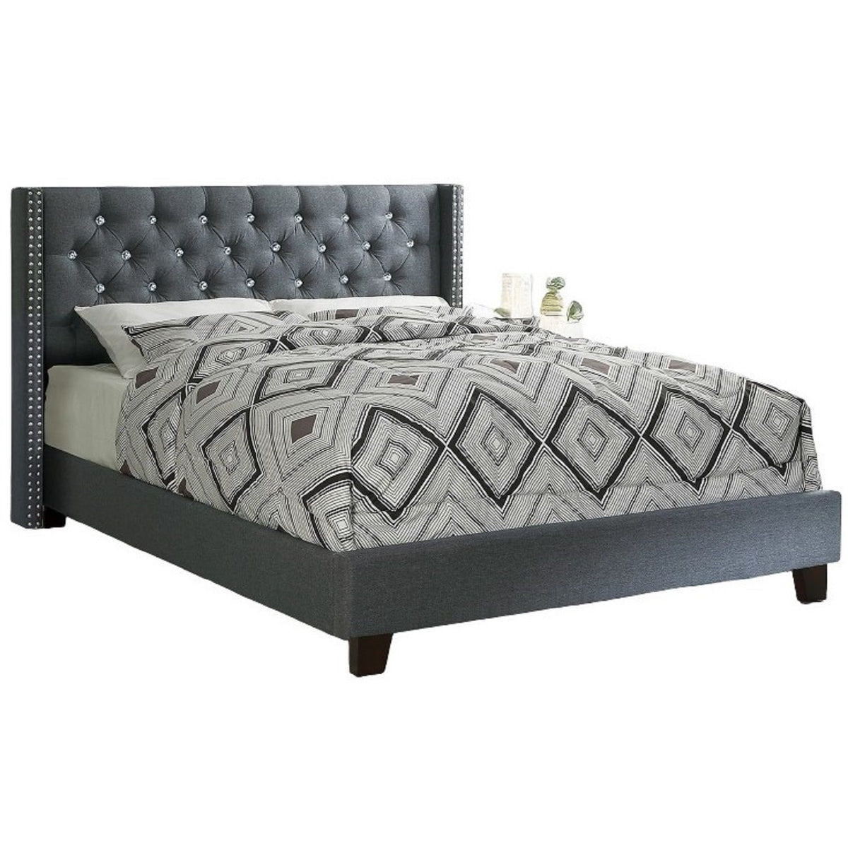 Cama de estilo contemporáneo con cabecero capitoné de diamantes