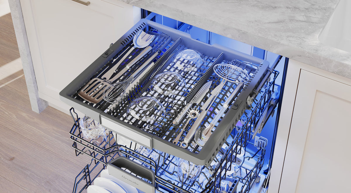 Thermador - Star Sapphire 24" Top Control Smart Built-In Stainless Steel Tub Dishwasher with 3rd Rack and Interior Light, 42 dBA - Custom Panel Ready