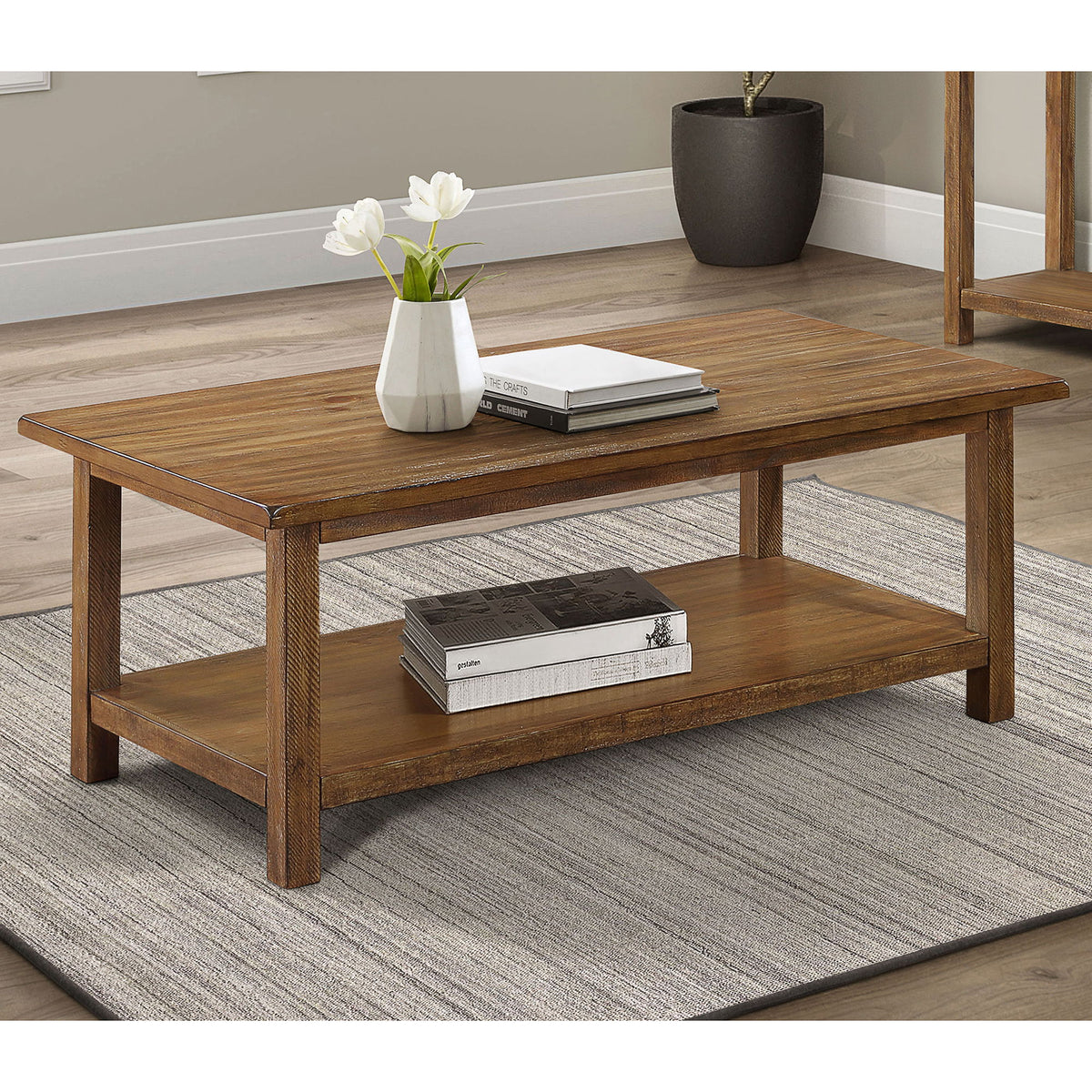 Castleton - Table