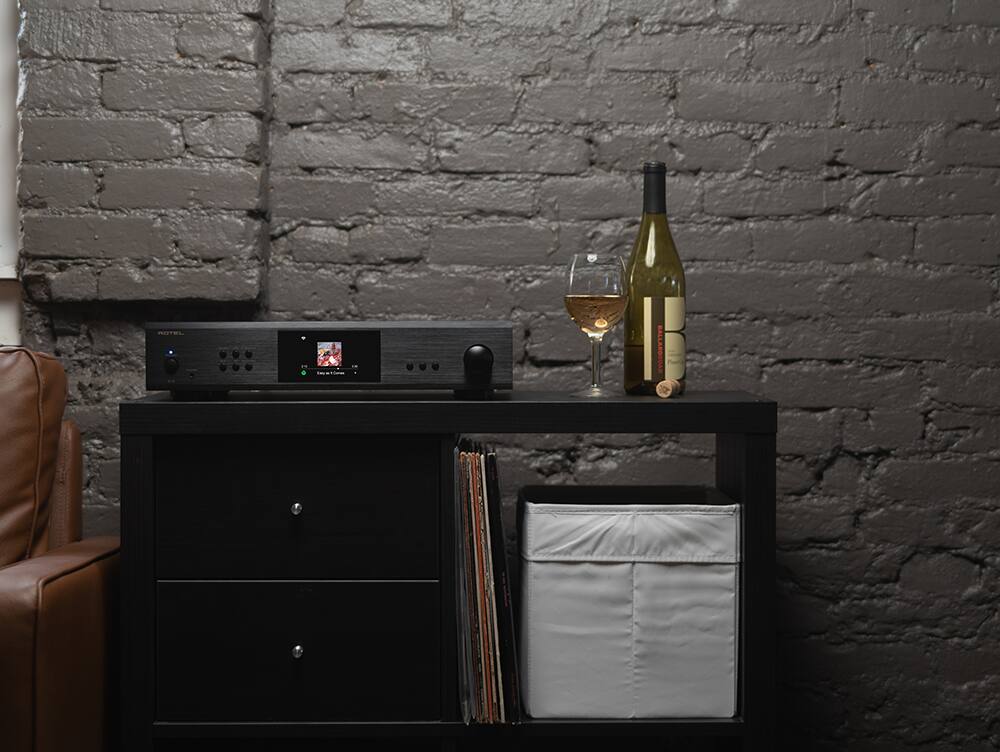 Rotel - S14 Integrated Amplified Streamer - Black