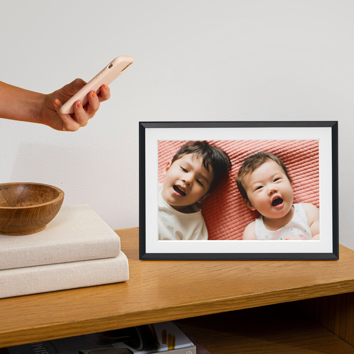 Aura Home - Aura Carver Mat 10 Digital Wifi Photo Frame-Charcoal with Paper Mat - Charcoal (Dark)